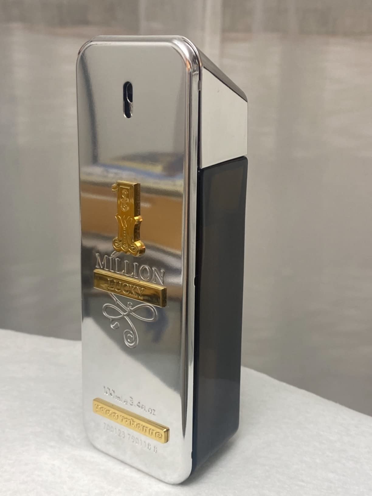 Rabanne 1 Million Parfum/Lucky – обзор и цена Event & Party Supply Photos